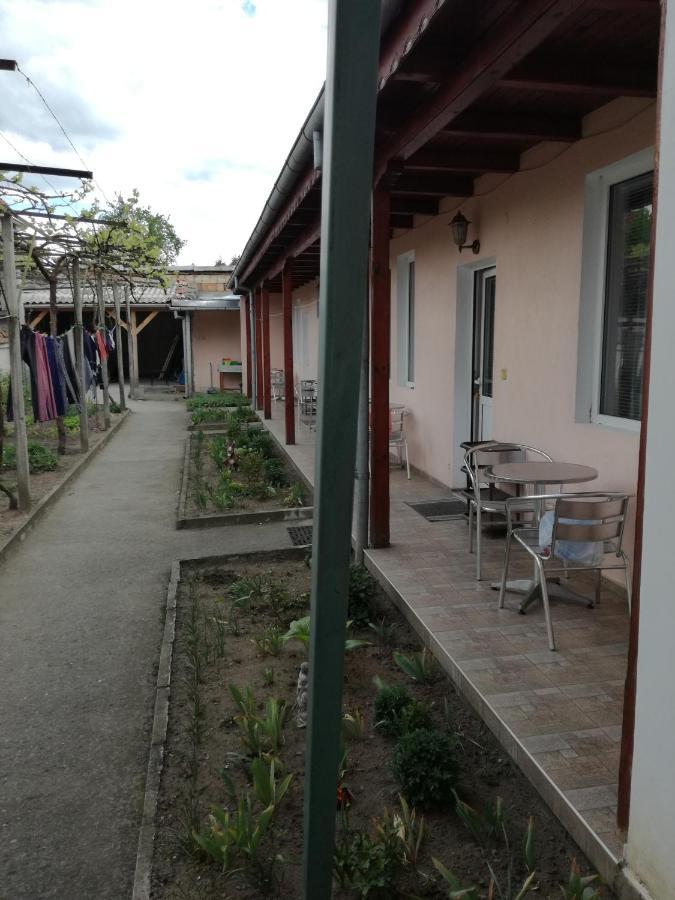 帕维尔巴尼亚 米海洛夫客房旅馆酒店 外观 照片